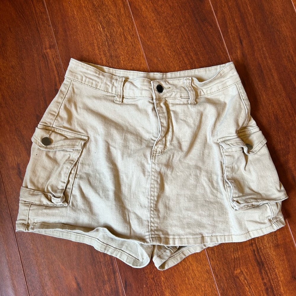Amazon Tan Skort with Relaxed Fit